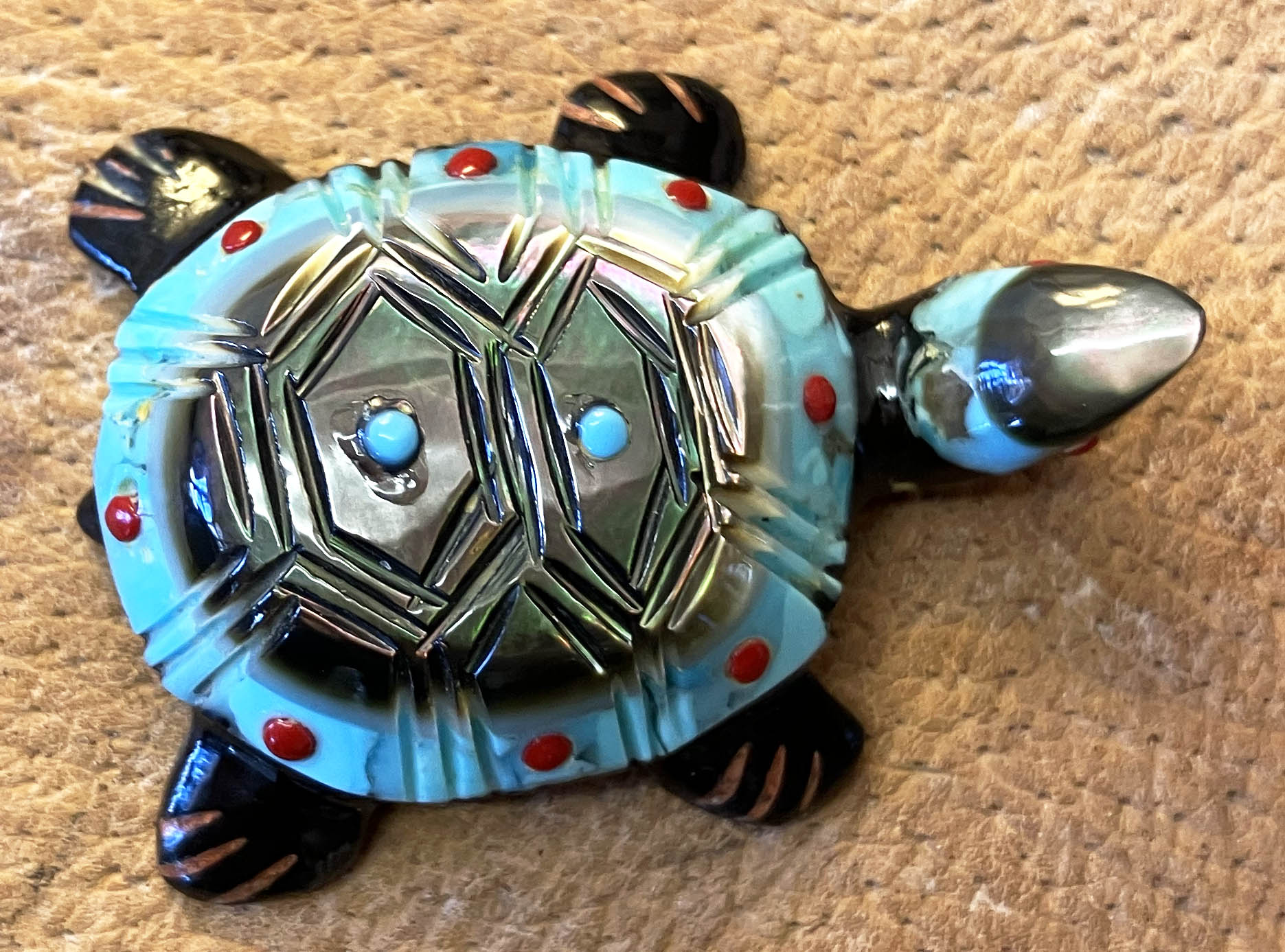 Andrew Qyam | Zuni Turtle Fetish | Penfield Gallery of Indian Arts | Albuquerque, New Mexico